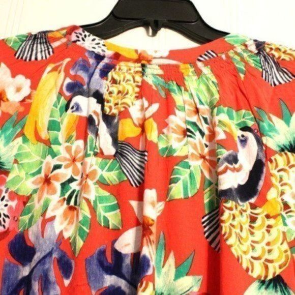 CROWN & Ivy Hawaiian floral/bird print top 3/4 sleeves split V-neck Women’s L - Picture 8 of 11